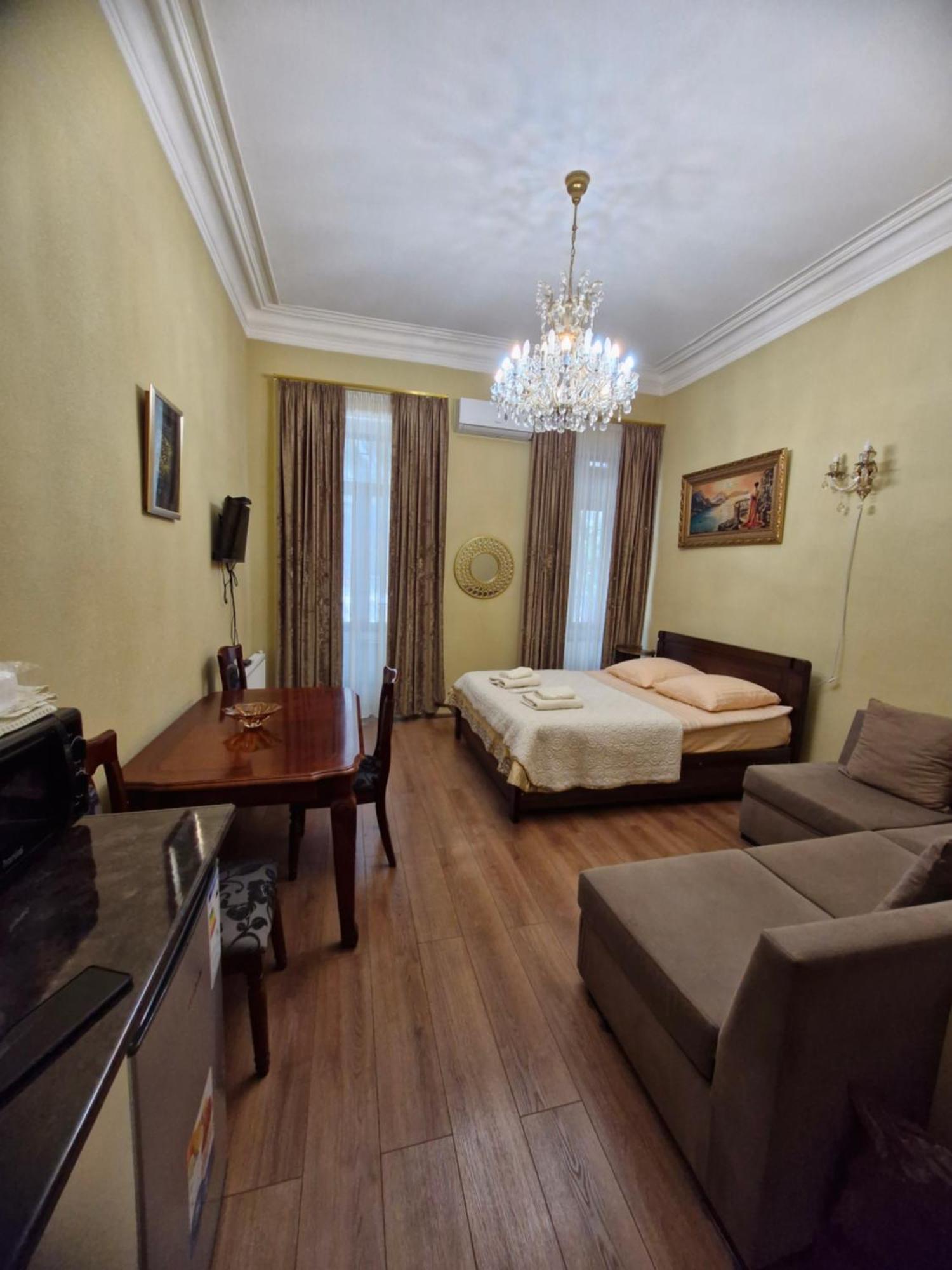 Отель Гостевой дом Лана Тбилиси Экстерьер фото